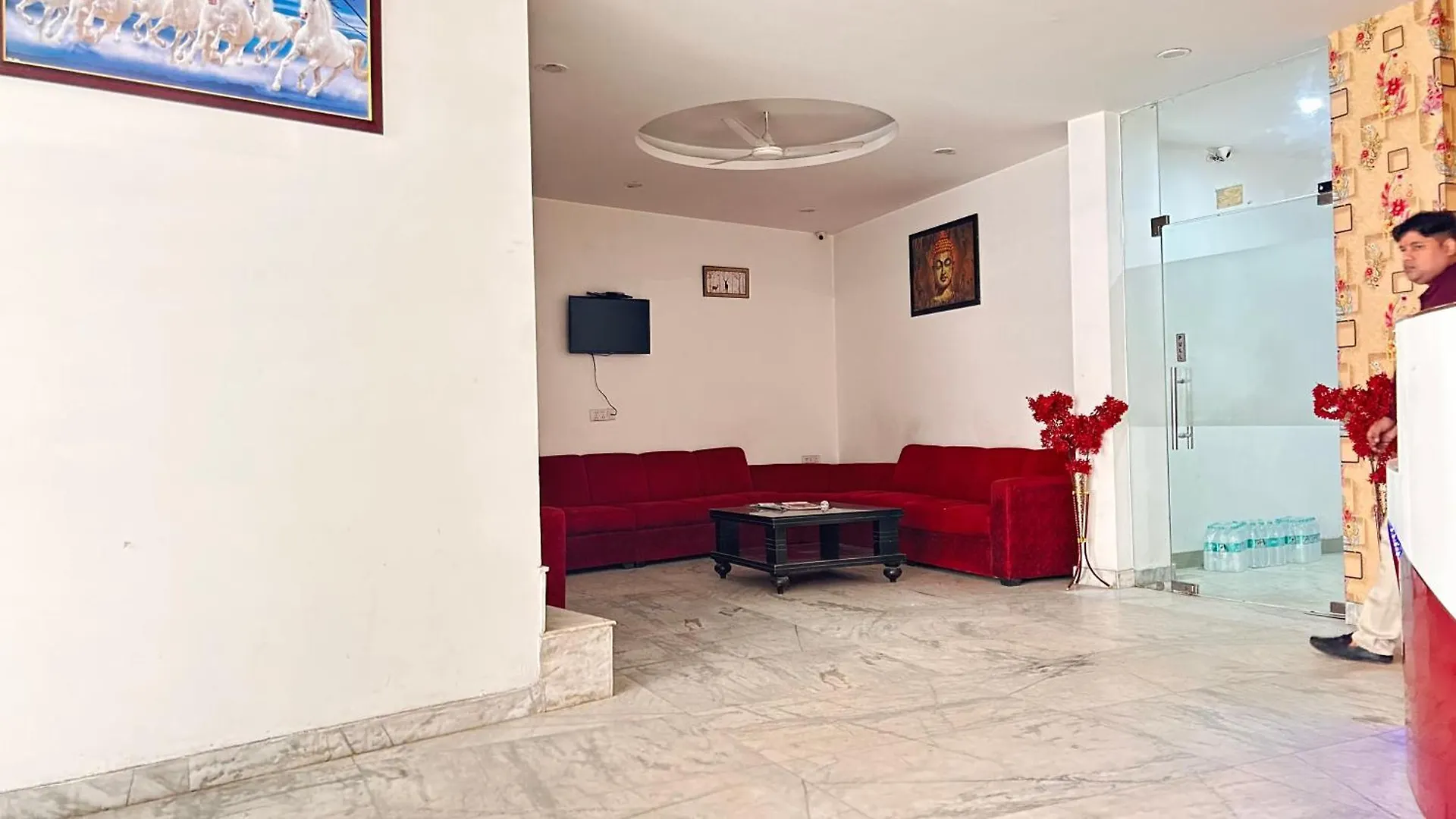 Hotel Platinum With Free Pickup-Delhi Airport New Delhi