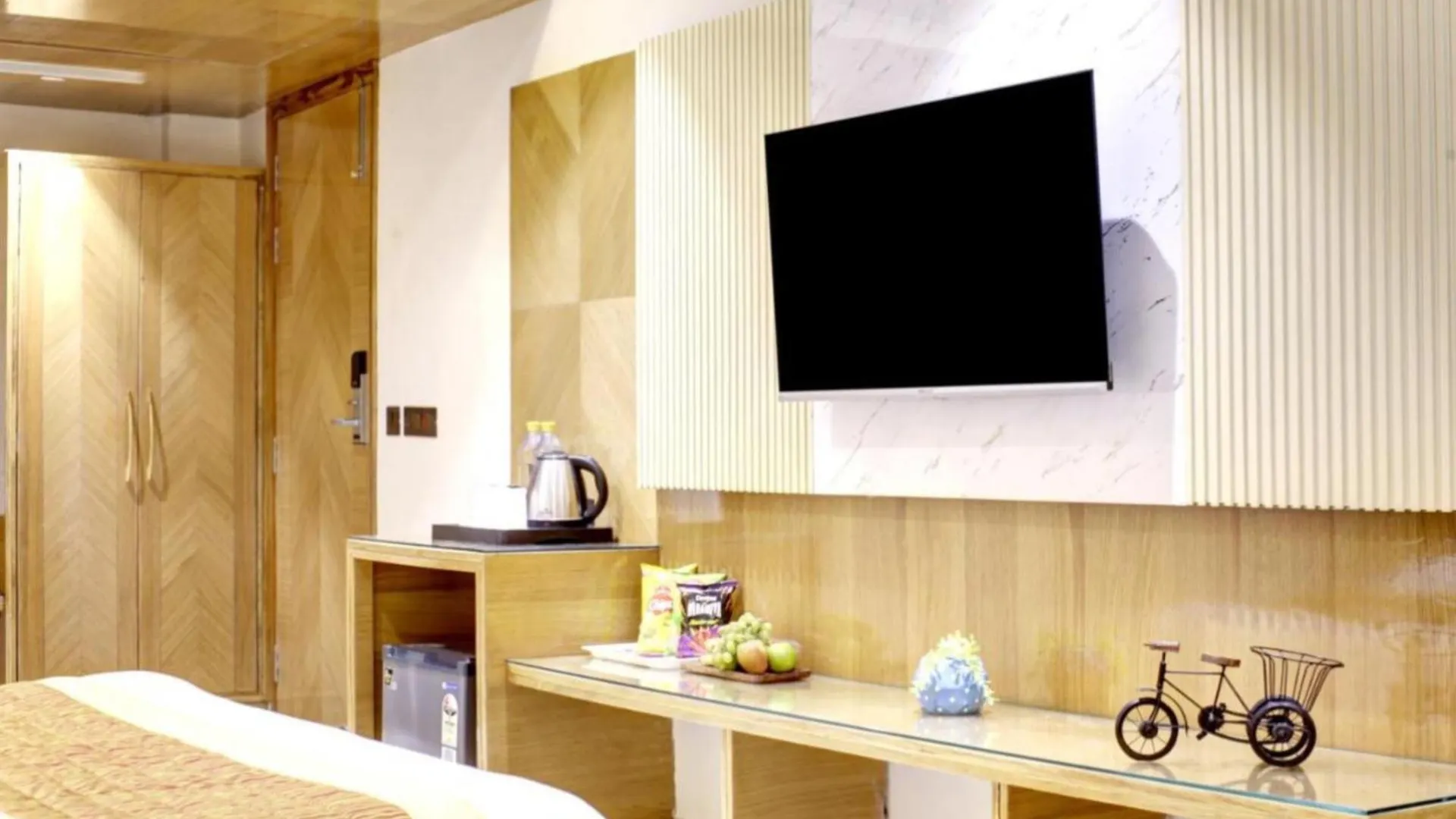 Hotel Platinum With Free Pickup-Delhi Airport New Delhi
