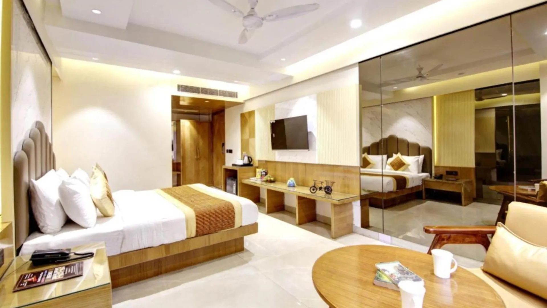 Hotel Platinum With Free Pickup-Delhi Airport New Delhi 4*,  India
